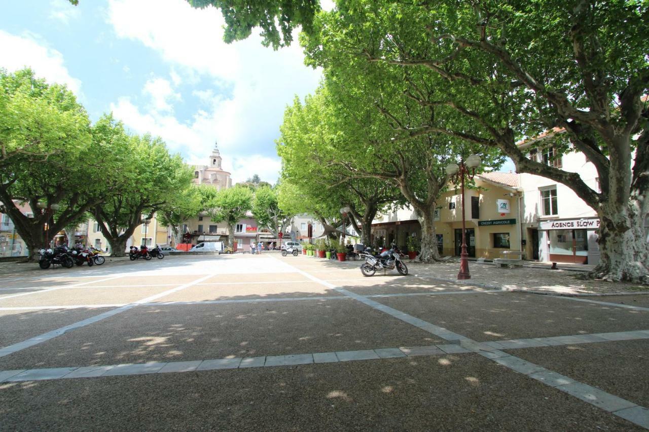 "La Place Du Village" 베두엥 외부 사진